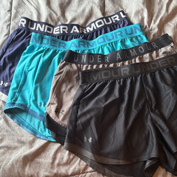 Under Armour Pants - Under Armour Women’s athletic shorts 4 pair, size large